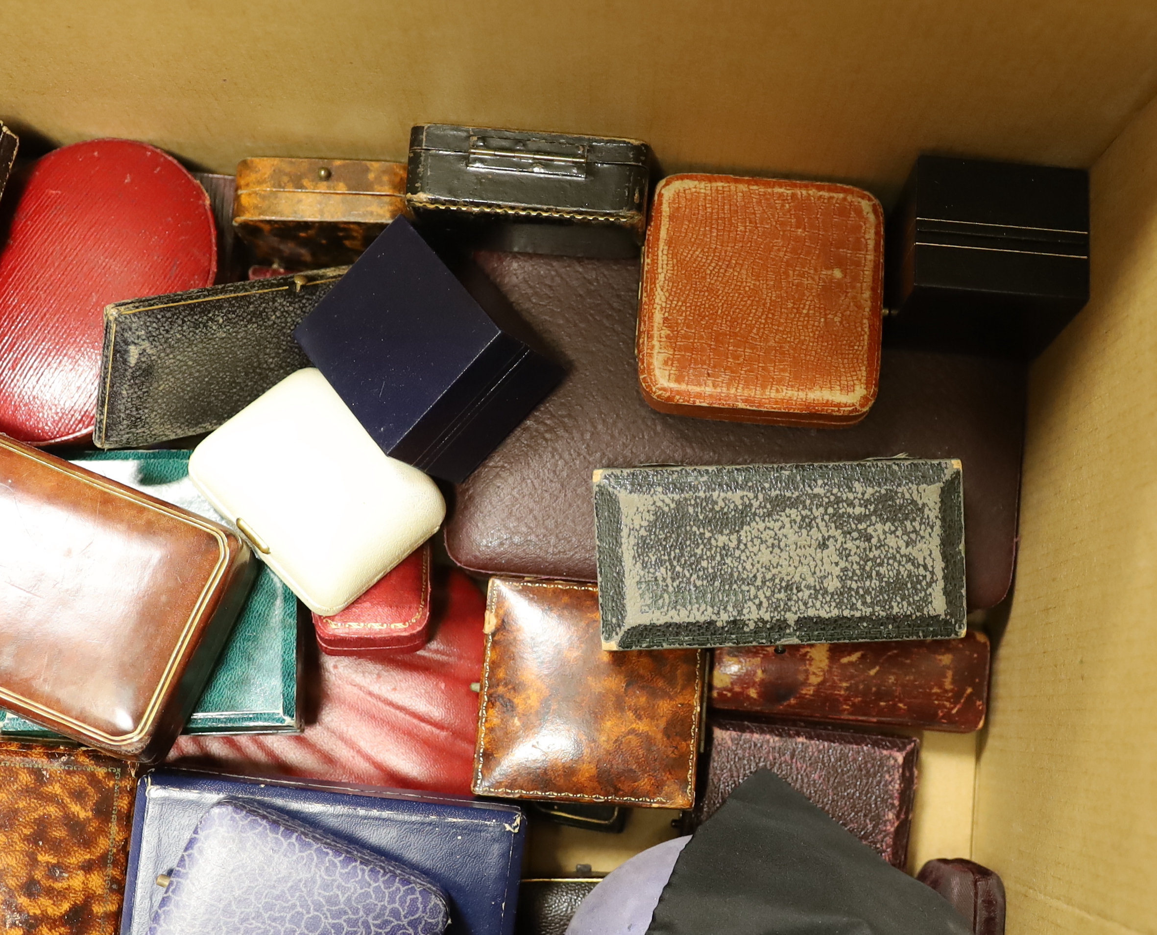 A group of assorted jewellery boxes including Liberty.